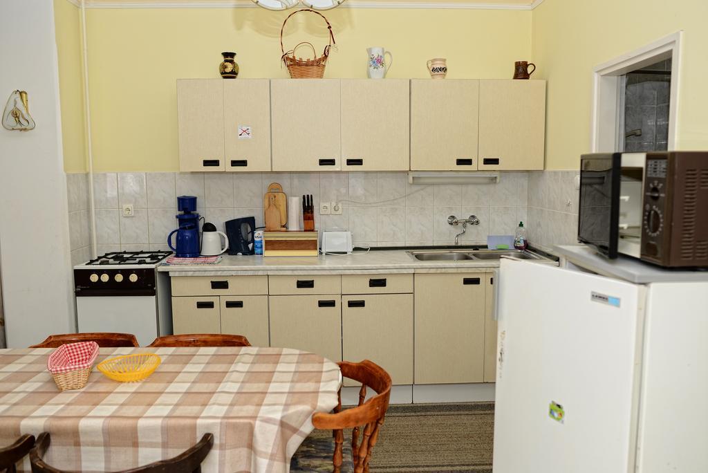 Stop Apartment Bük Kamer foto